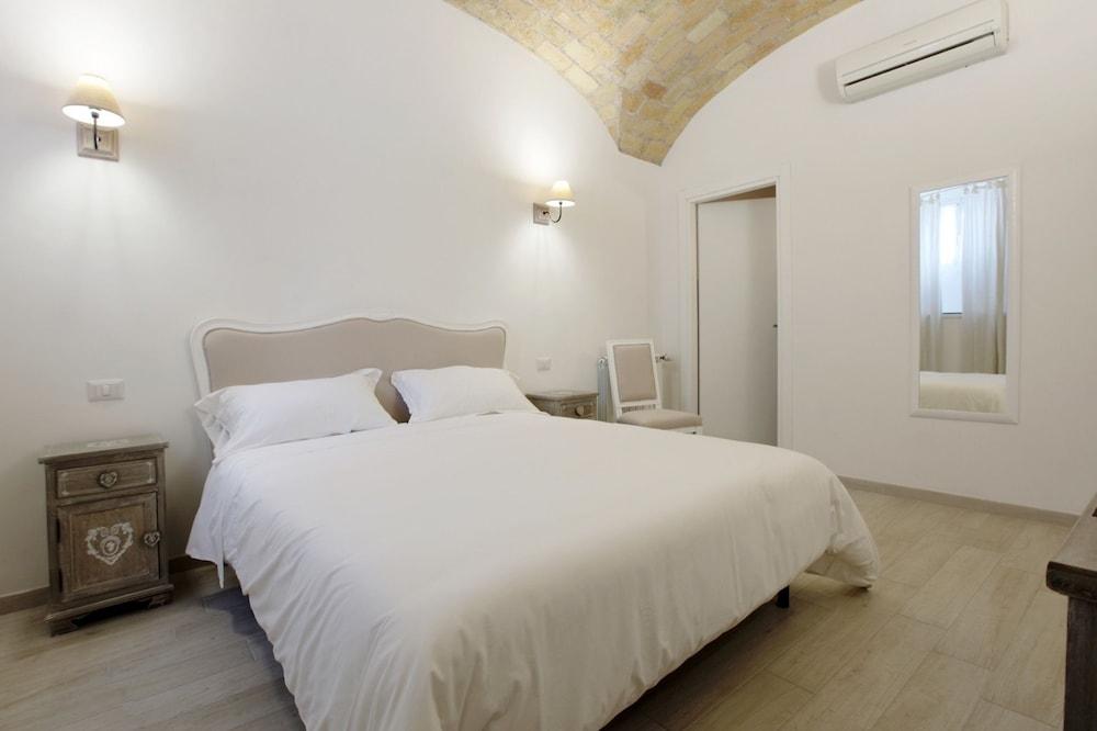 Mirko Luxury Inn Rom Exterior foto