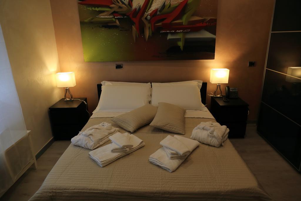 Mirko Luxury Inn Rom Exterior foto